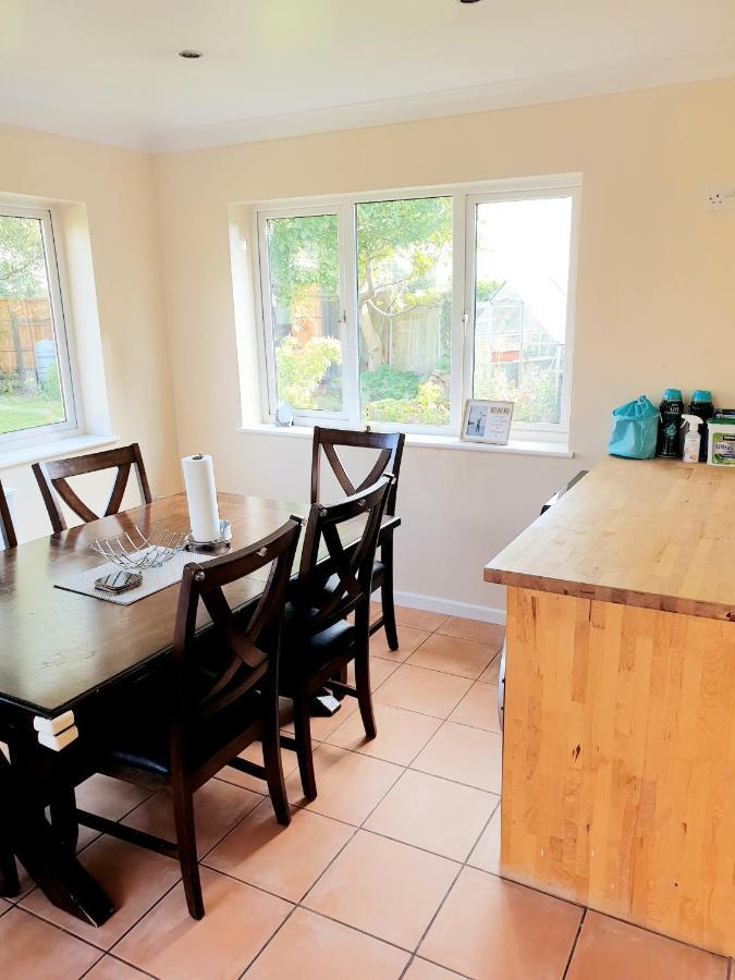 Specious 3Bed Property With Parking & Large Garden Aveley Экстерьер фото